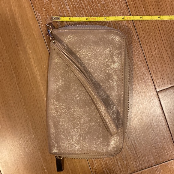 Universal Zip Wallet with Wrist Strap Metallic Gold - Picture 3 of 6